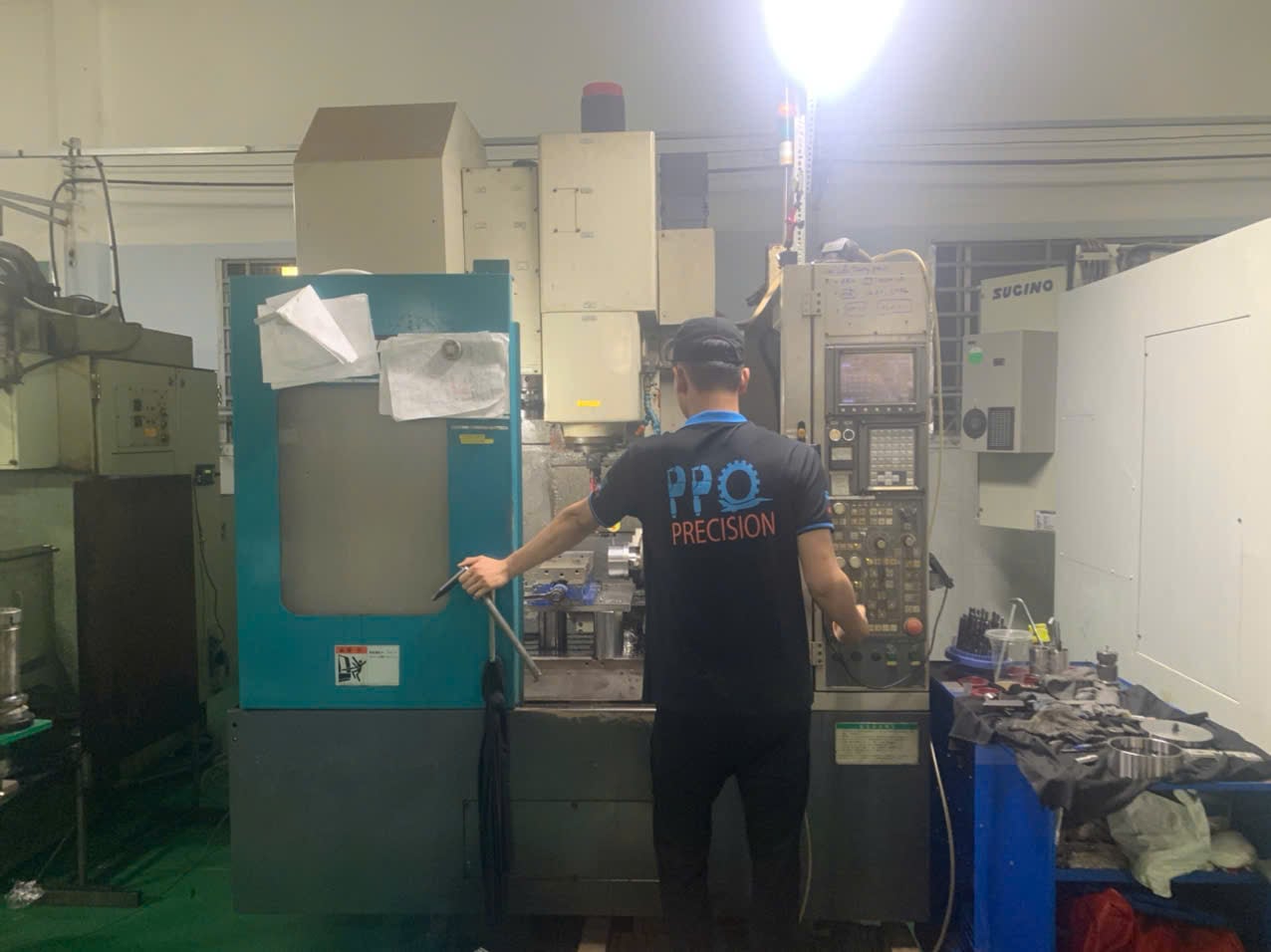 CNC vertical machining center machine 1